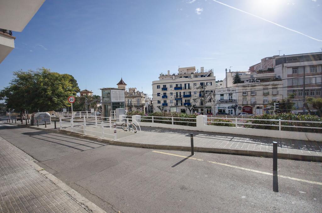Oscar Apartments Estacion Sitges Exterior foto